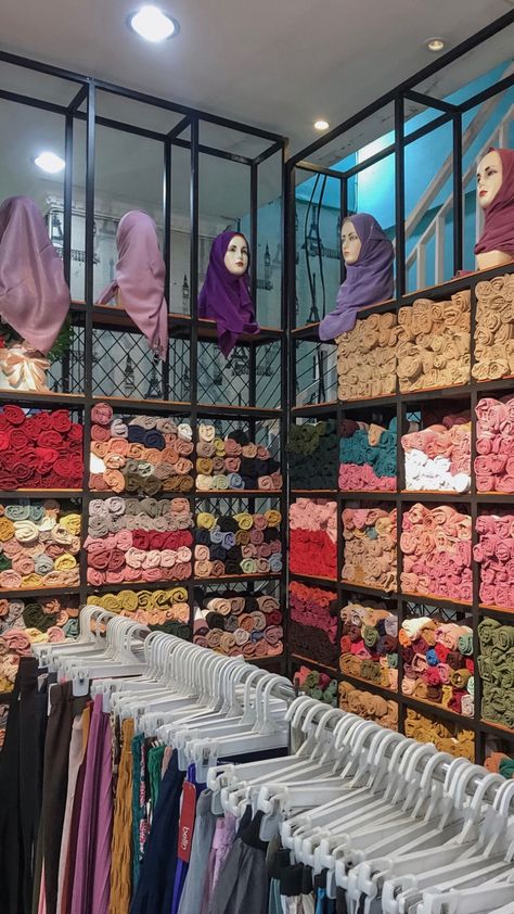 Warna yang Menyatu: Ketenangan dalam Setiap Layer Hijab